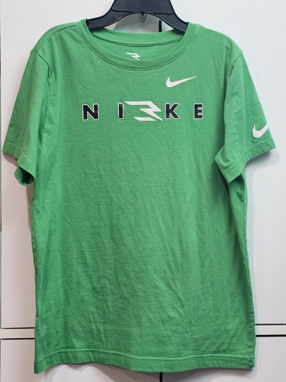 Nike Boys XL Green T‑Shirt